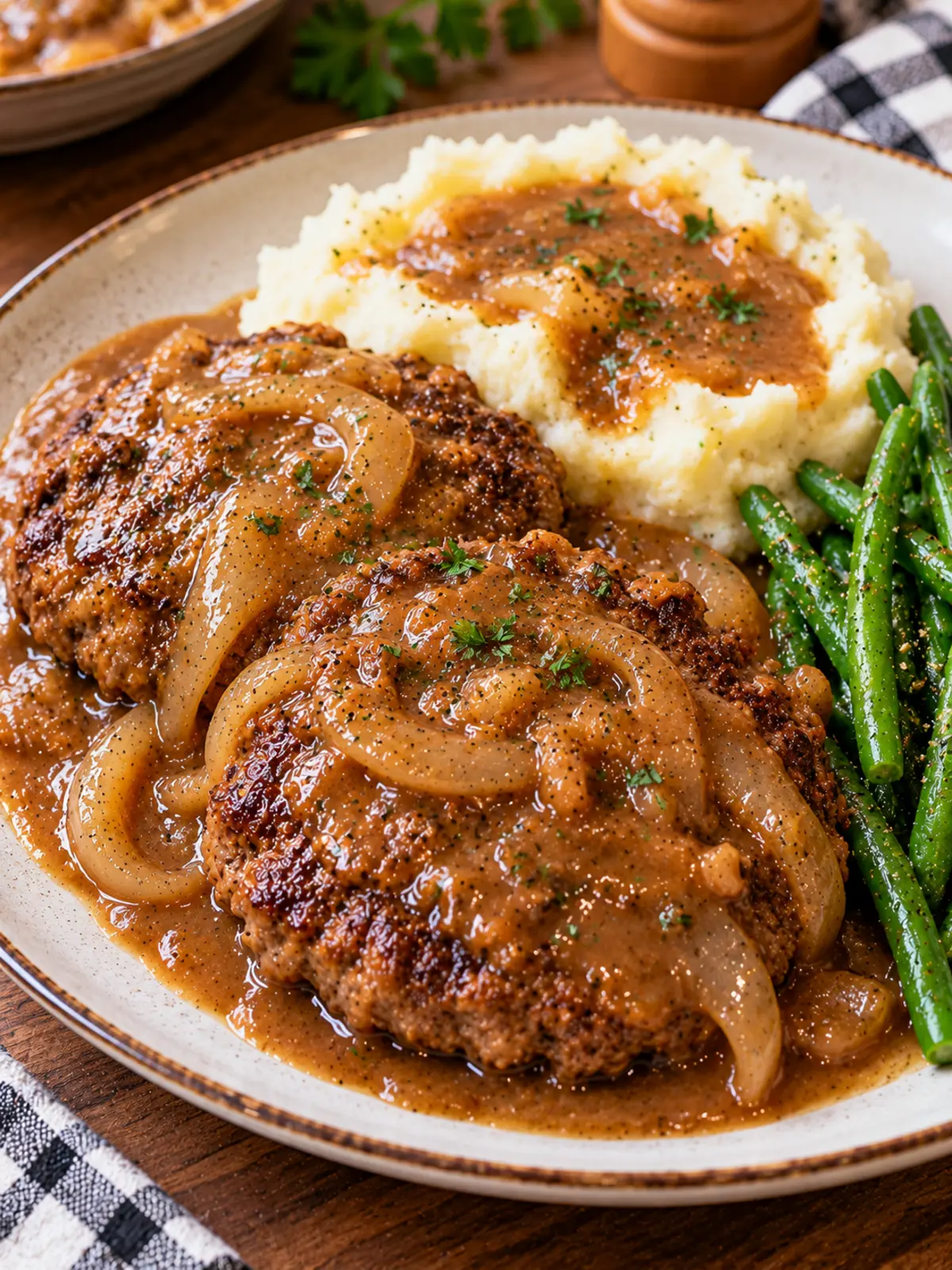 Crock Pot Cube Steak and Gravy for Comforting Dinner 5 Crock Pot Cube Steak and Gravy for Comforting Dinner — final beauty shot